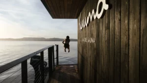 Kuuma – Nature Sauna Pontoon Boat